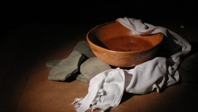 servant-leadership-feet-e1515273023980